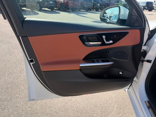 Used 2025 Mercedes-Benz C 300 4MATIC Sedan image 21