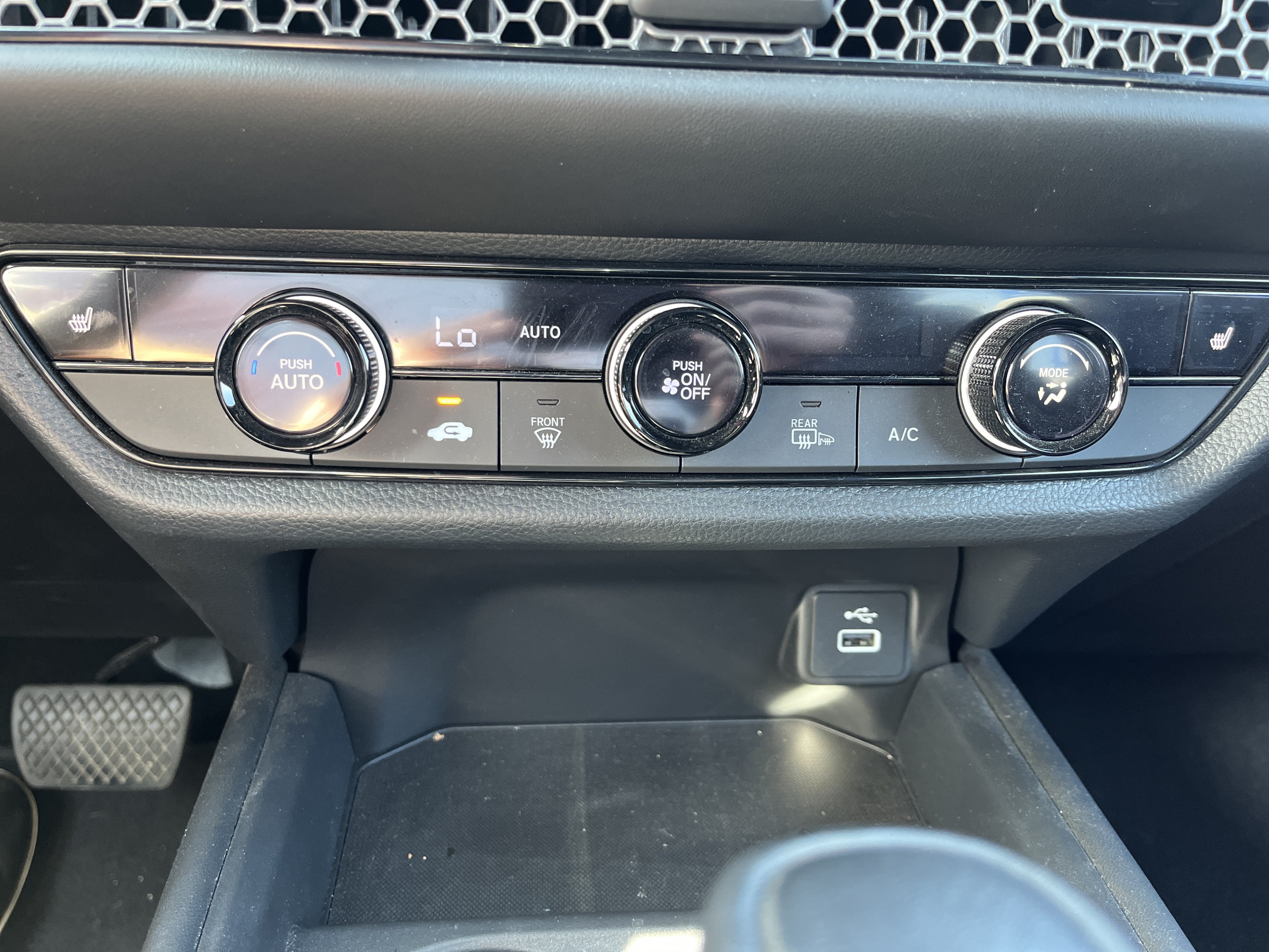 Certified 2025 Honda HR-V Sport image 28