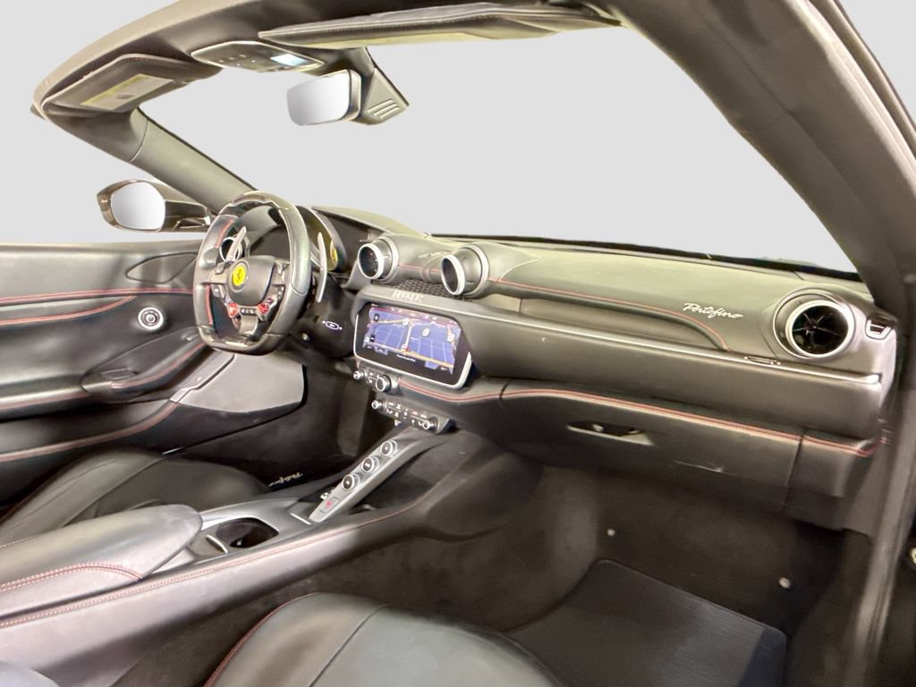 Used 2019 Ferrari Portofino RWD image 20