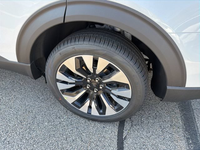 New 2026 Ford Explorer Platinum w/ LUX Leather Package AWD/4WD image 7