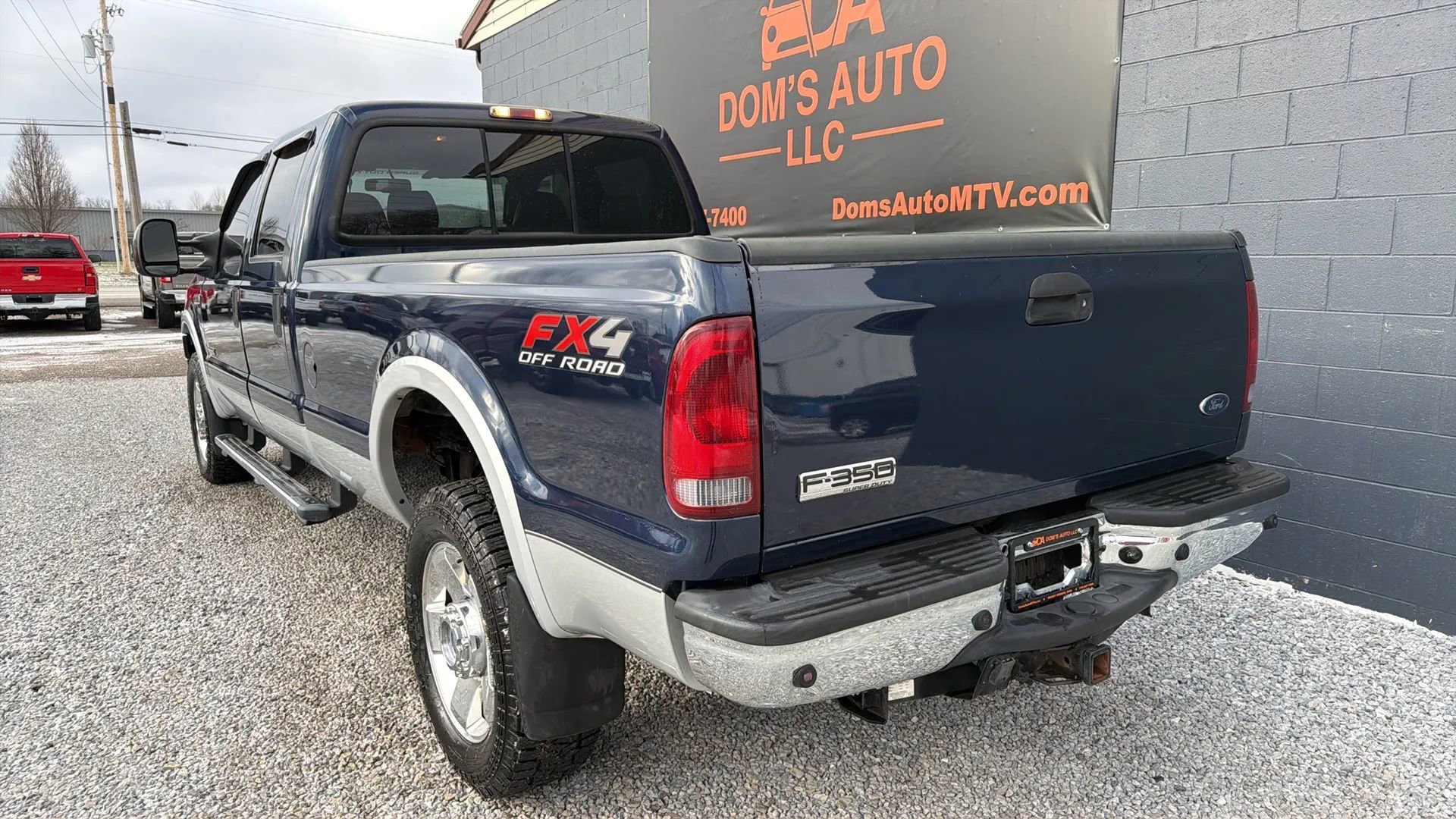 Used 2007 Ford F350 Lariat image 3