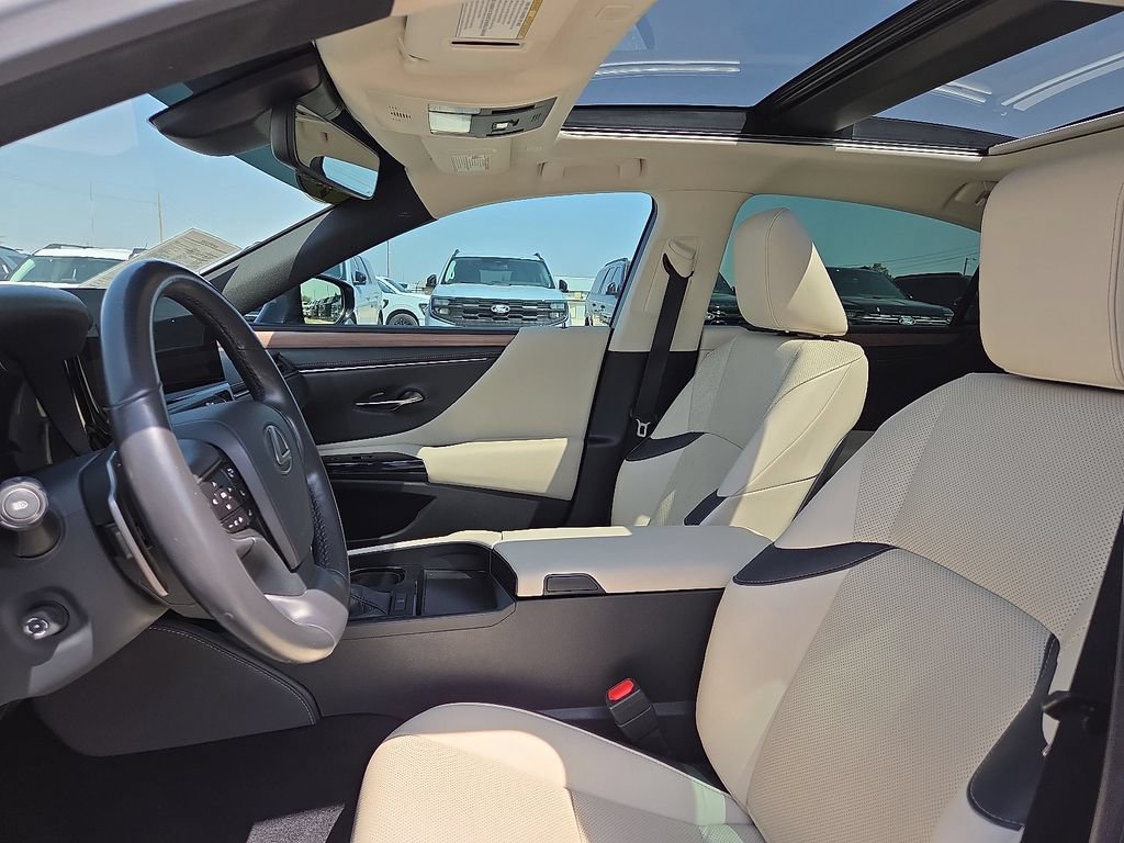 Used 2025 Lexus ES 350 w/ Premium Package FWD image 23