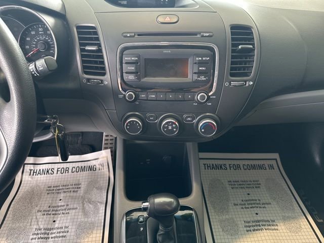 Used 2017 Kia Forte LX image 11