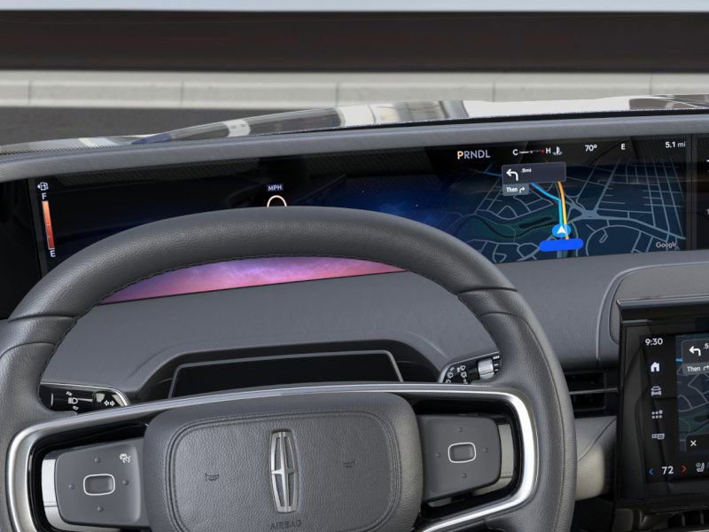 New 2025 Lincoln Nautilus Premier image 13