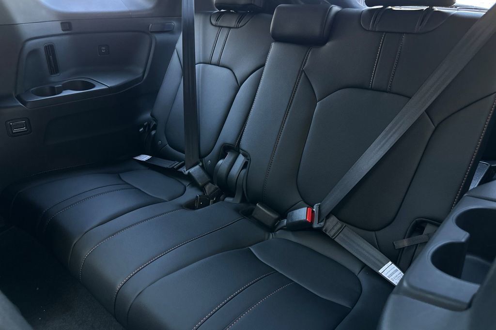 New 2026 Honda Pilot TrailSport image 17