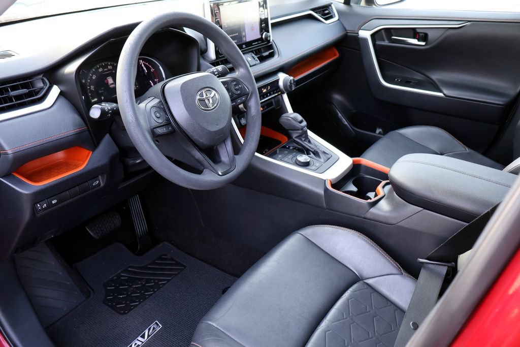 Used 2019 Toyota RAV4 Adventure w/ Advanced Technology Package AWD/4WD image 4