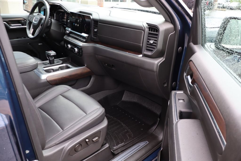 Used 2023 GMC Sierra 1500 SLT w/ SLT Convenience Package AWD/4WD image 49
