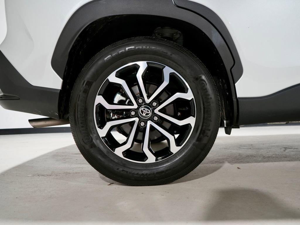 Used 2025 Toyota Corolla Cross AWD Hybrid image 33