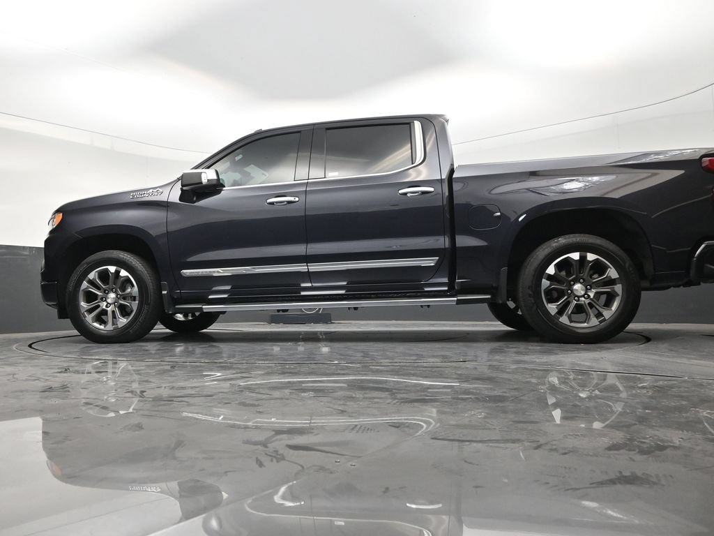 Used 2024 Chevrolet Silverado 1500 High Country w/ Technology Package RWD image 21