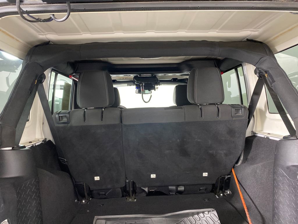 Used 2014 Jeep Wrangler Unlimited Rubicon w/ Connectivity Group image 25