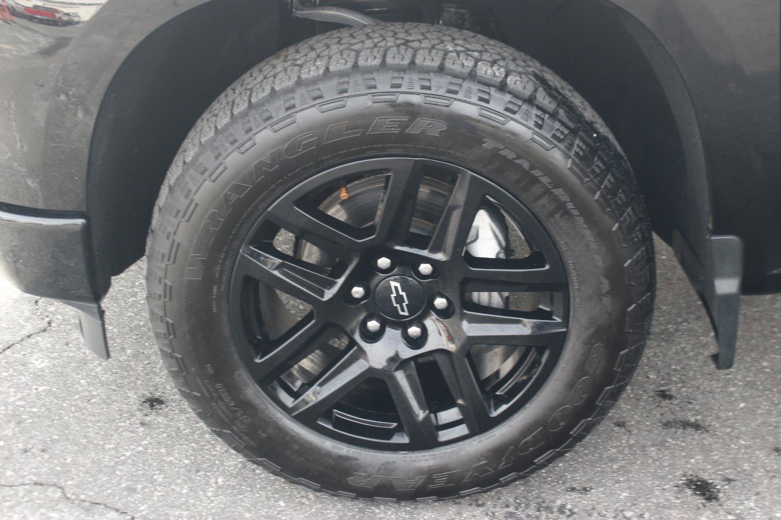 Used 2024 Chevrolet Silverado 1500 RST w/ Convenience Package II image 41