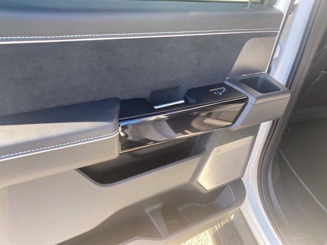 New 2023 Ford F150 Lightning Platinum AWD/4WD image 12