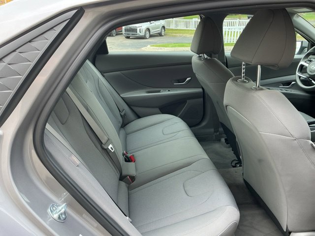 Certified 2024 Hyundai Elantra SE FWD image 36