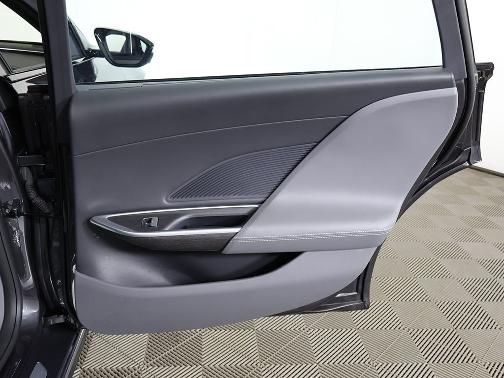 Used 2025 Lucid Air Grand Touring AWD/4WD image 30
