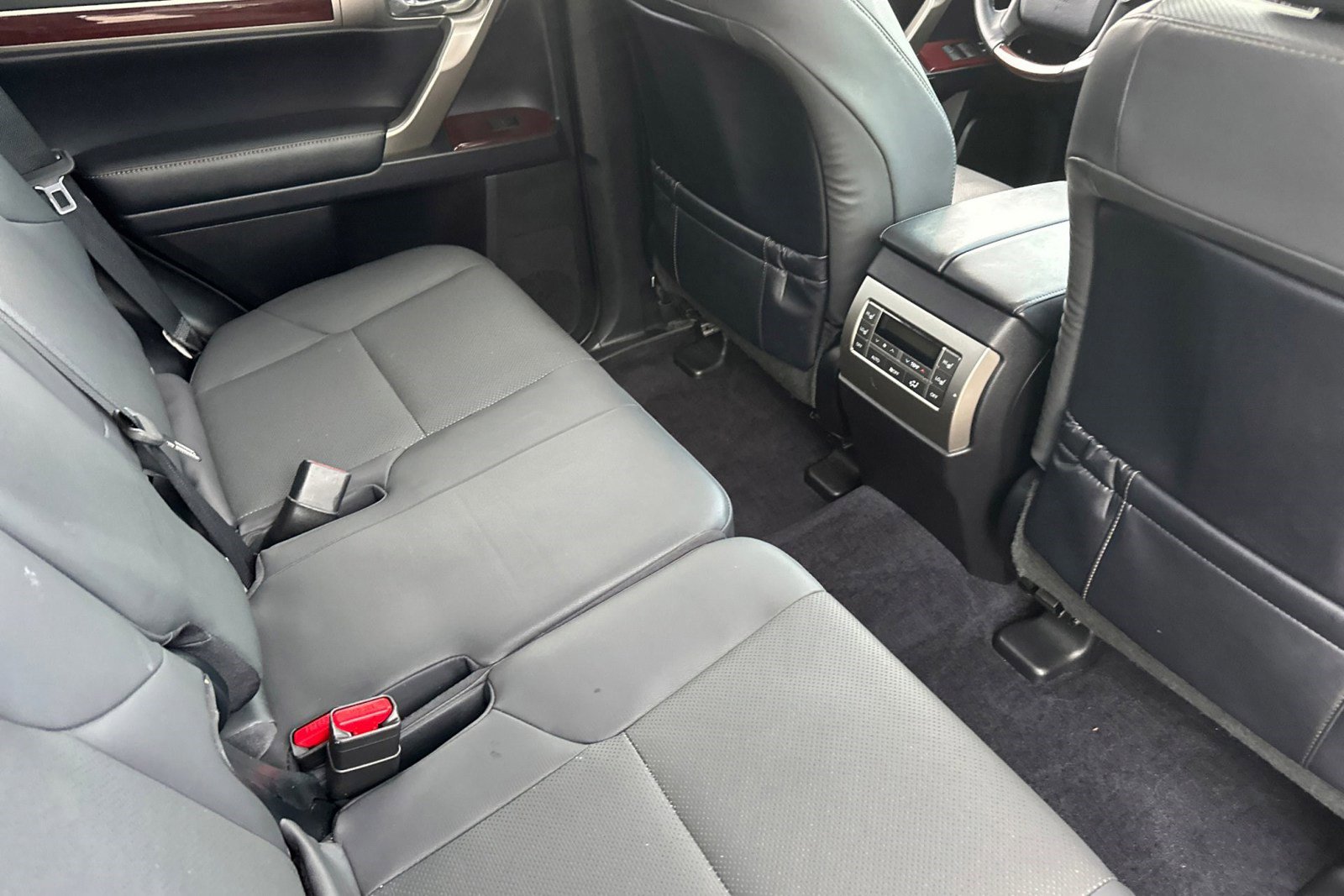 Used 2019 Lexus GX 460 image 29