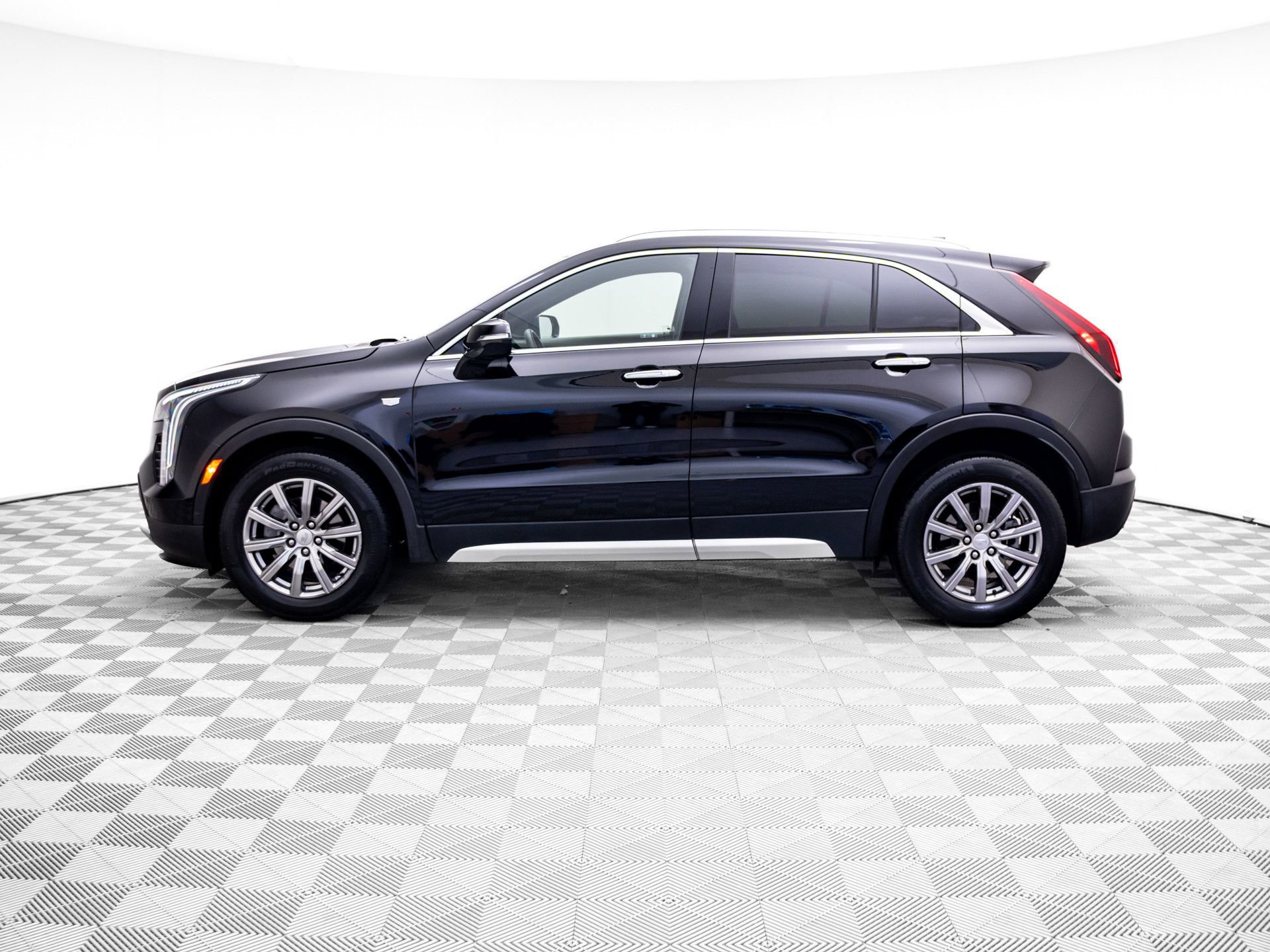 Used 2023 Cadillac XT4 Premium Luxury w/ Technology Package video 2