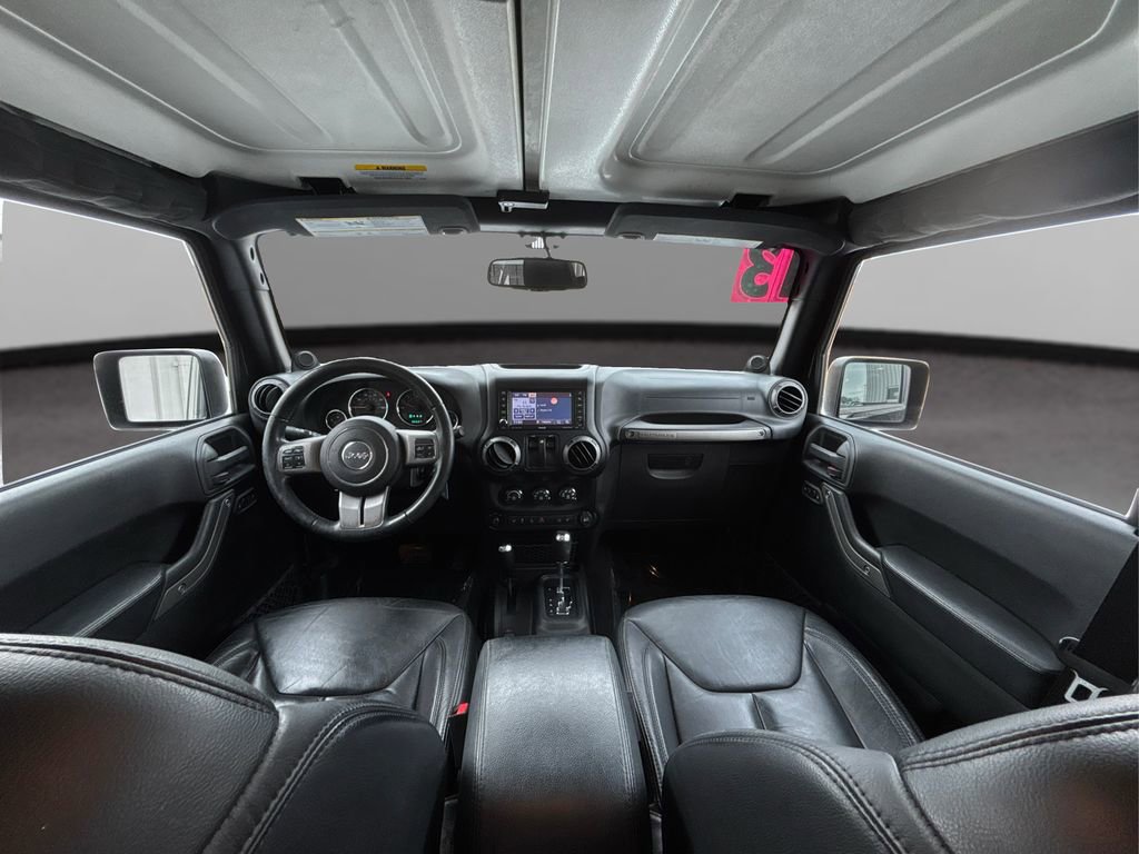 Used 2013 Jeep Wrangler Sahara image 25