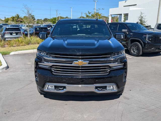 Used 2019 Chevrolet Silverado 1500 High Country w/ Technology Package AWD/4WD image 2