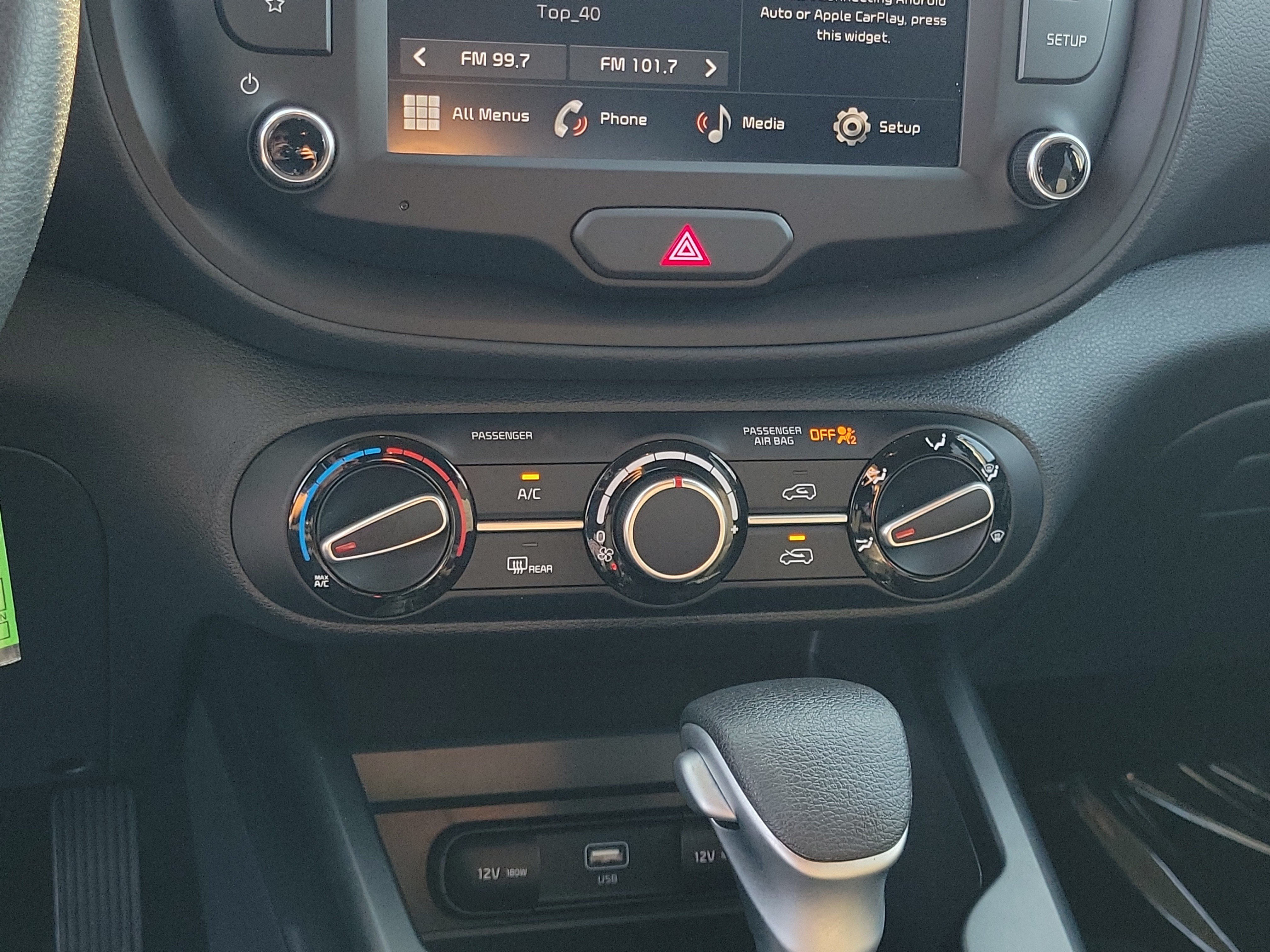 Used 2025 Kia Soul LX FWD image 27