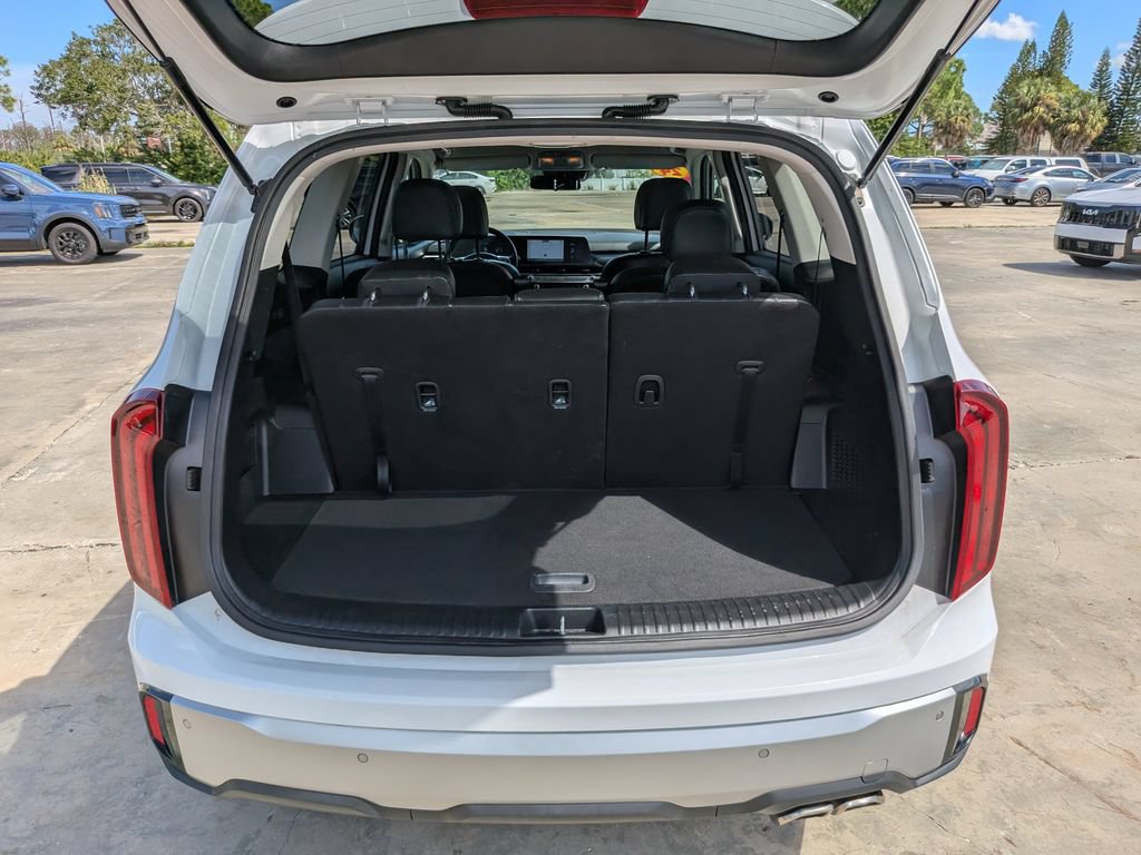 Certified 2024 Kia Telluride S FWD image 12