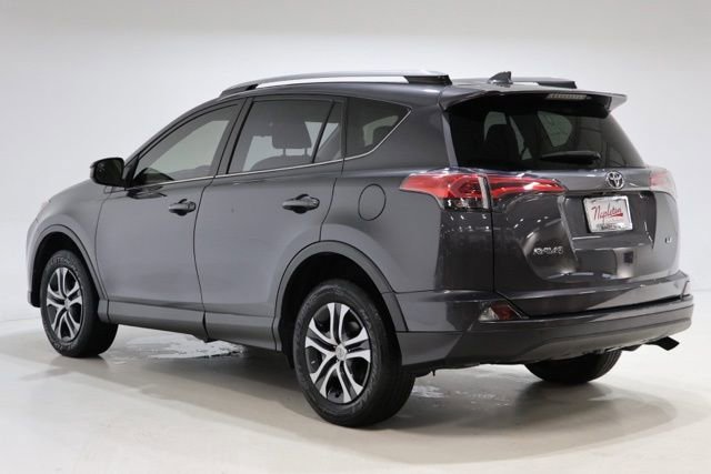 Used 2017 Toyota RAV4 LE FWD image 6