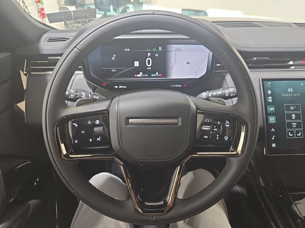 New 2026 Land Rover Range Rover Sport Dynamic SE AWD/4WD image 10