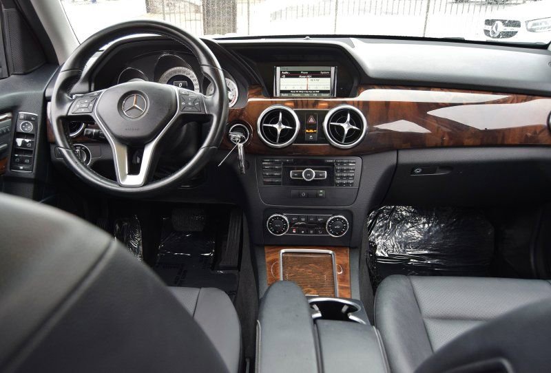 Used 2015 Mercedes-Benz GLK 350 4MATIC image 22