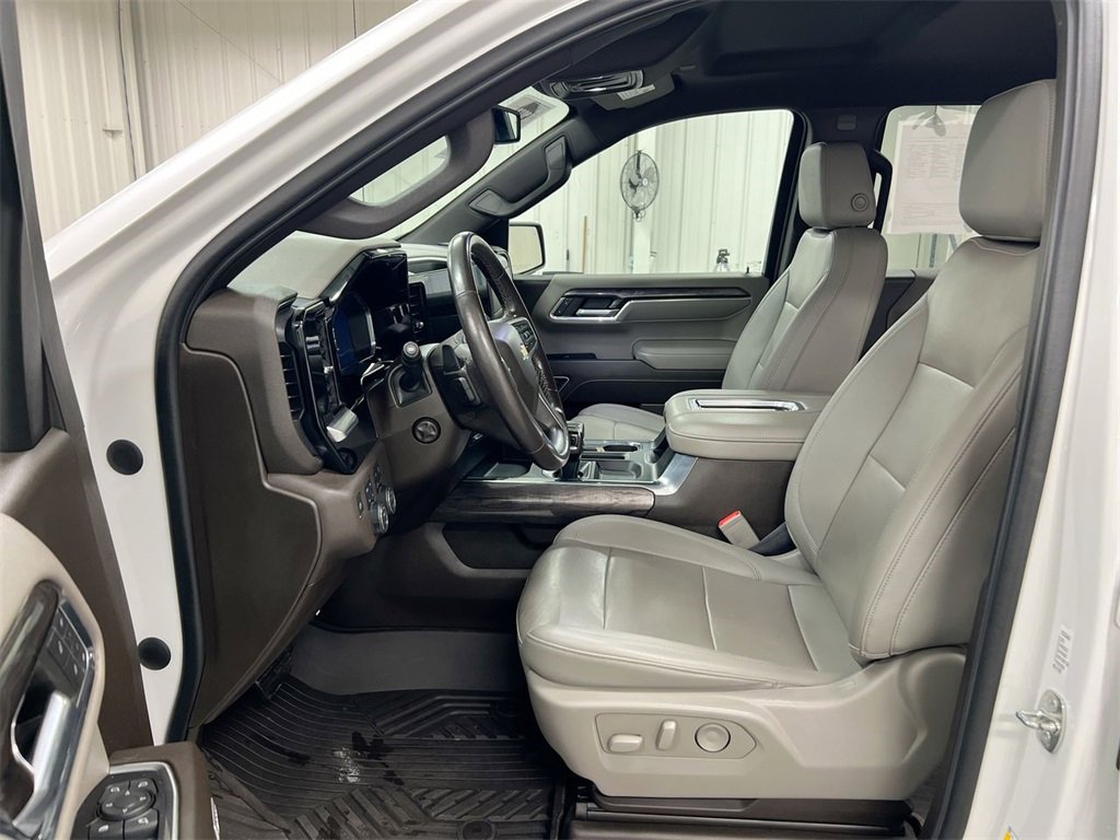 Used 2022 Chevrolet Silverado 1500 LTZ image 19