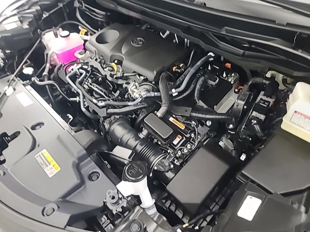 Used 2026 Toyota Sienna LE FWD image 39