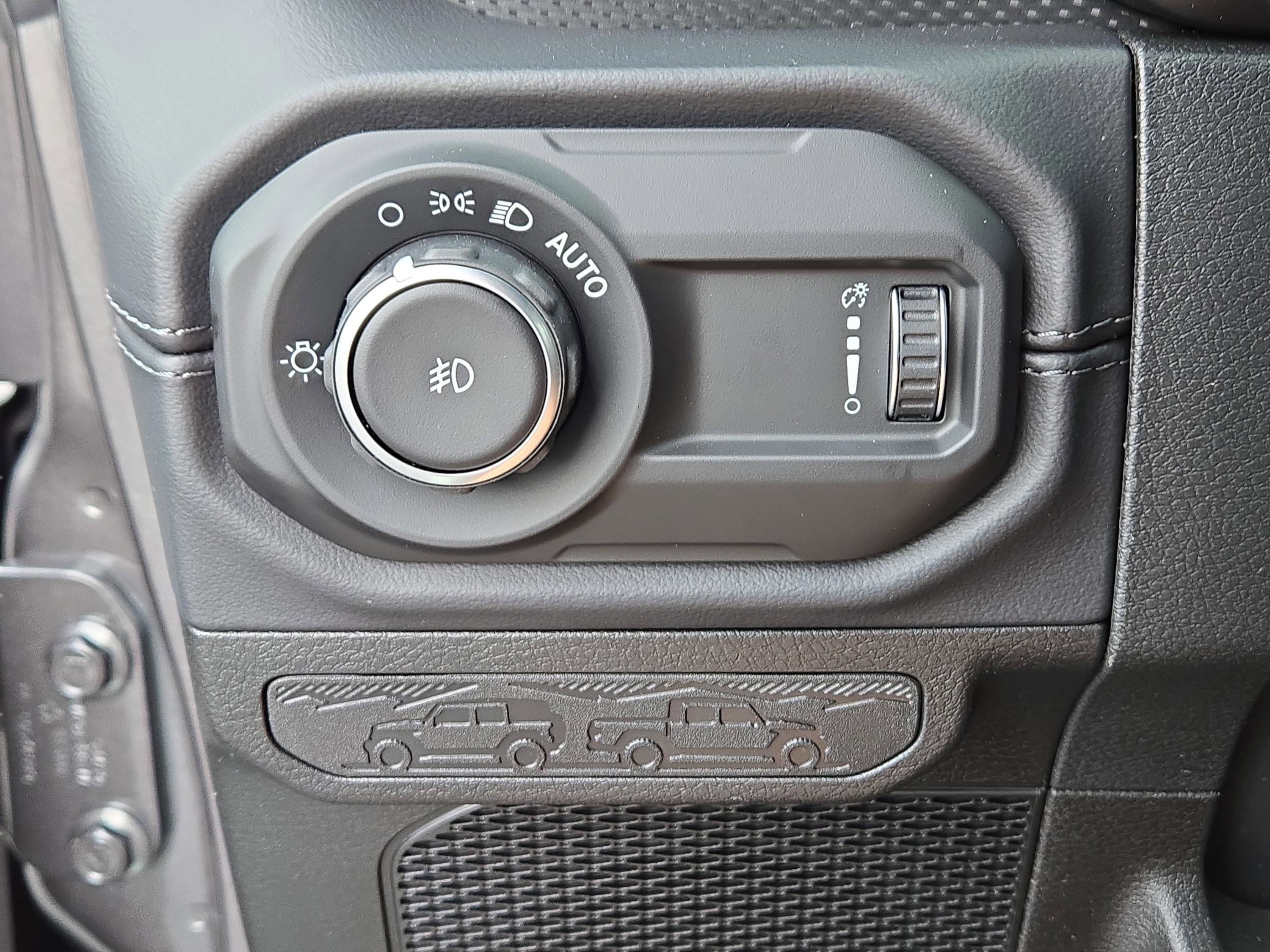 New 2026 Jeep Wrangler Unlimited Rubicon w/ Safety Group image 22