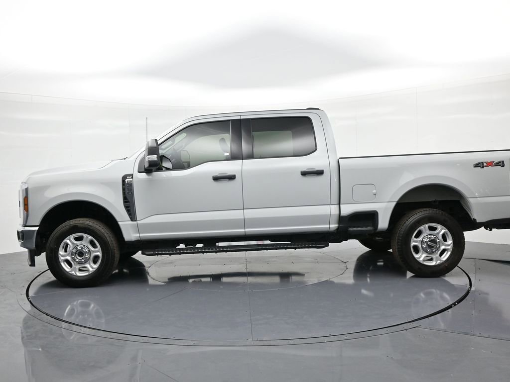 Used 2025 Ford F250 XLT image 9