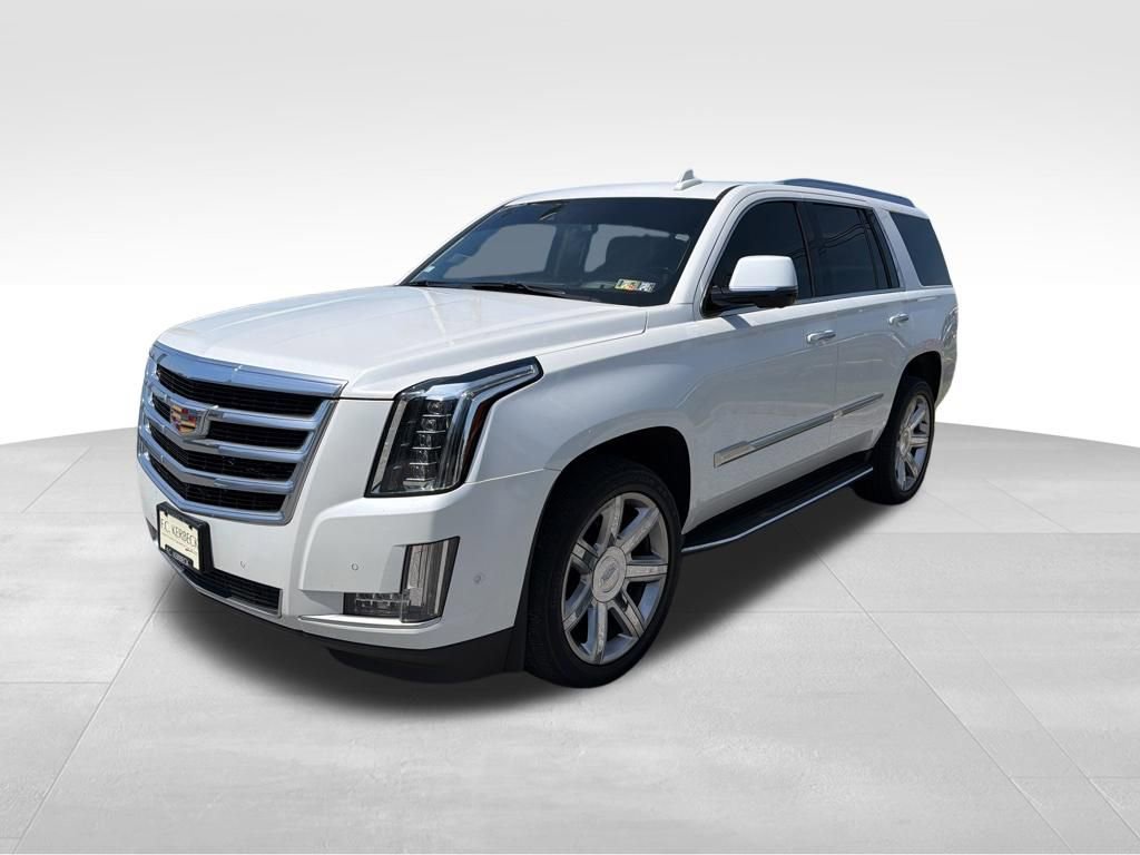 Used 2018 Cadillac Escalade Luxury AWD/4WD image 3