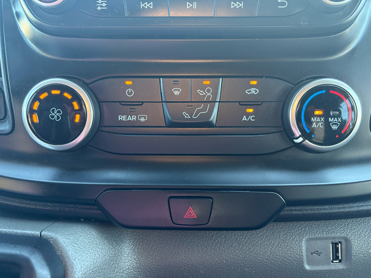 Used 2023 Ford Transit 250 Low Roof w/ Exterior Upgrade Package image 30