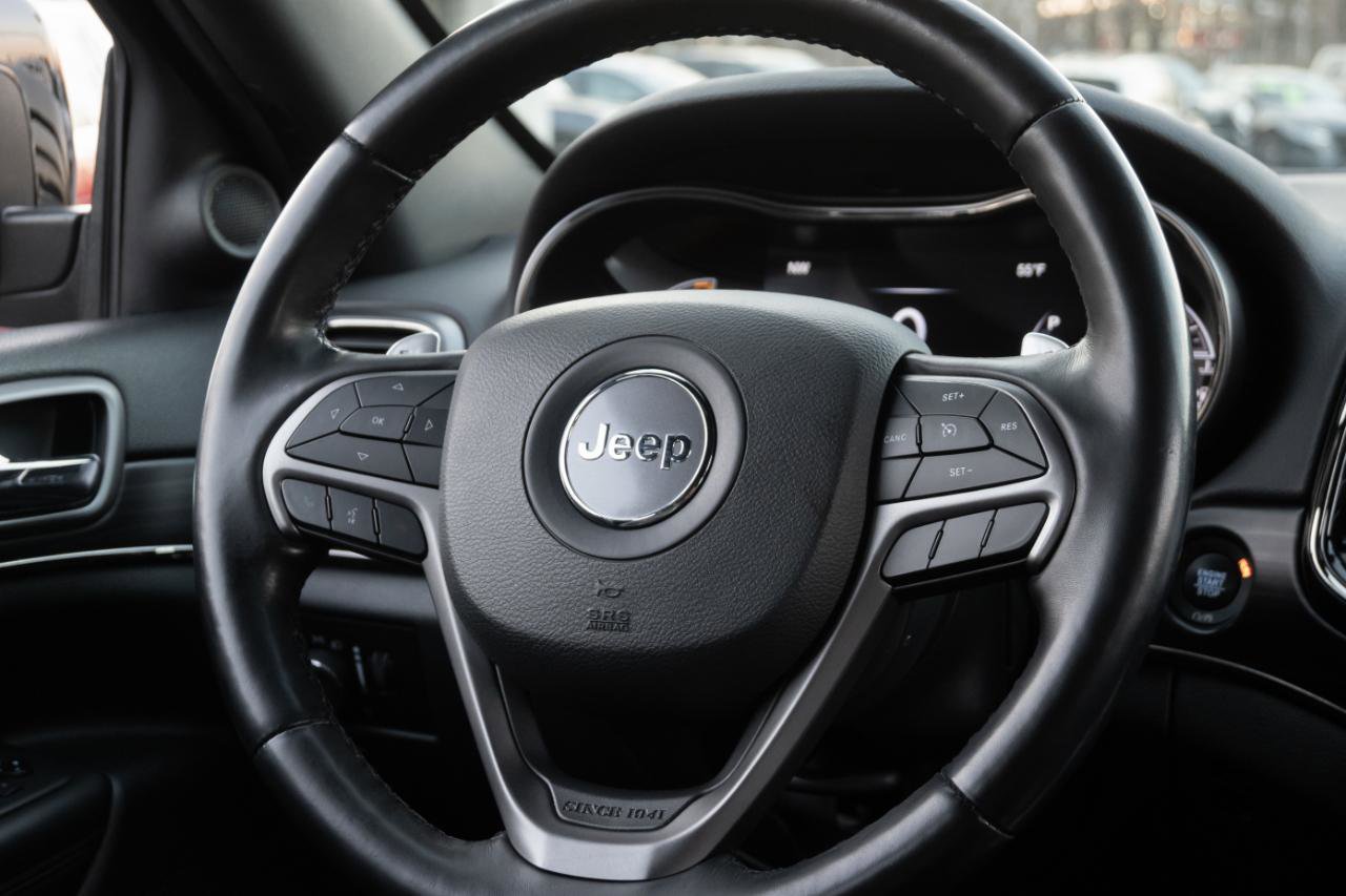 Used 2020 Jeep Grand Cherokee Limited X image 24
