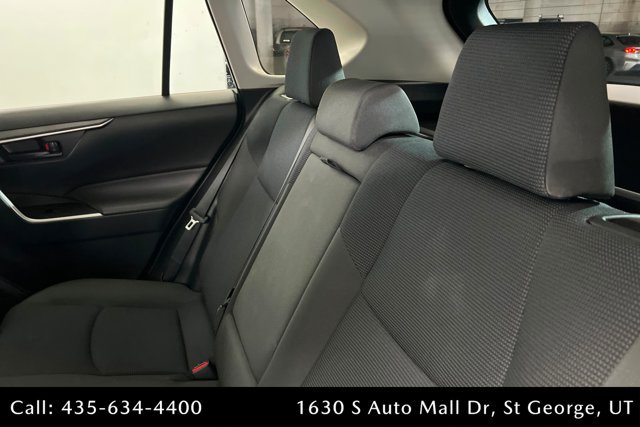 Used 2025 Toyota RAV4 LE AWD/4WD image 20