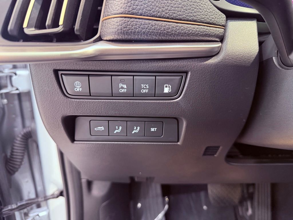 Used 2024 MAZDA CX-90 Plug-In Hybrid w/ Premium Pkg AWD/4WD image 24