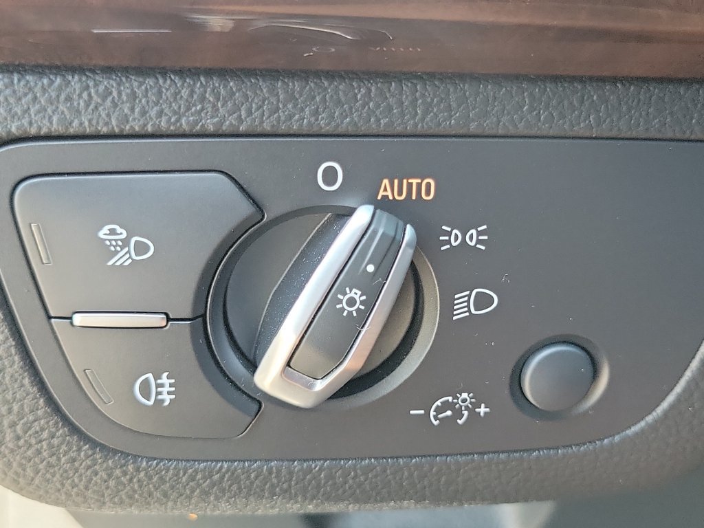 Used 2019 Audi Q5 Premium w/ Premium Plus Package AWD/4WD image 16