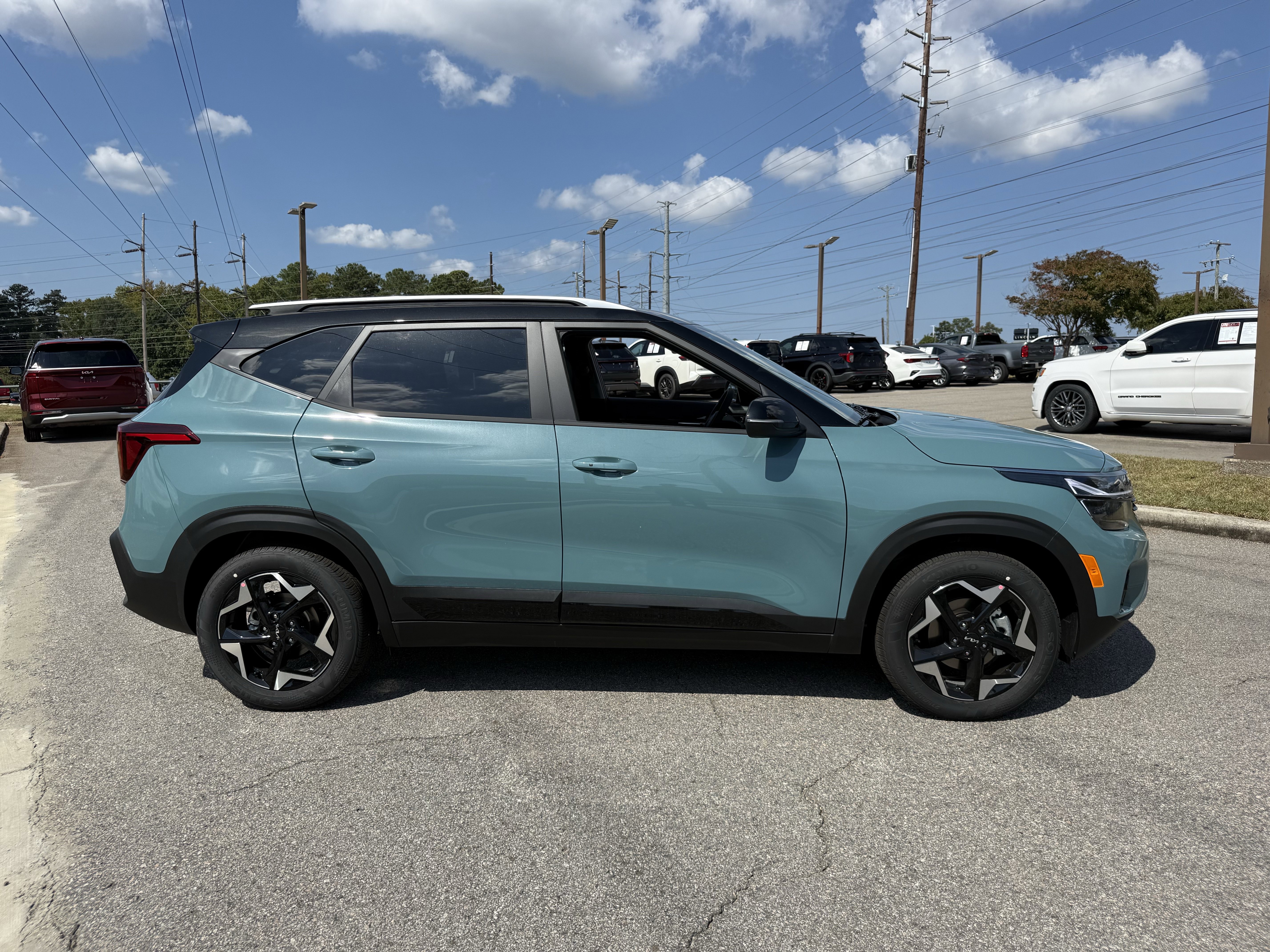 New 2026 Kia Seltos S image 6