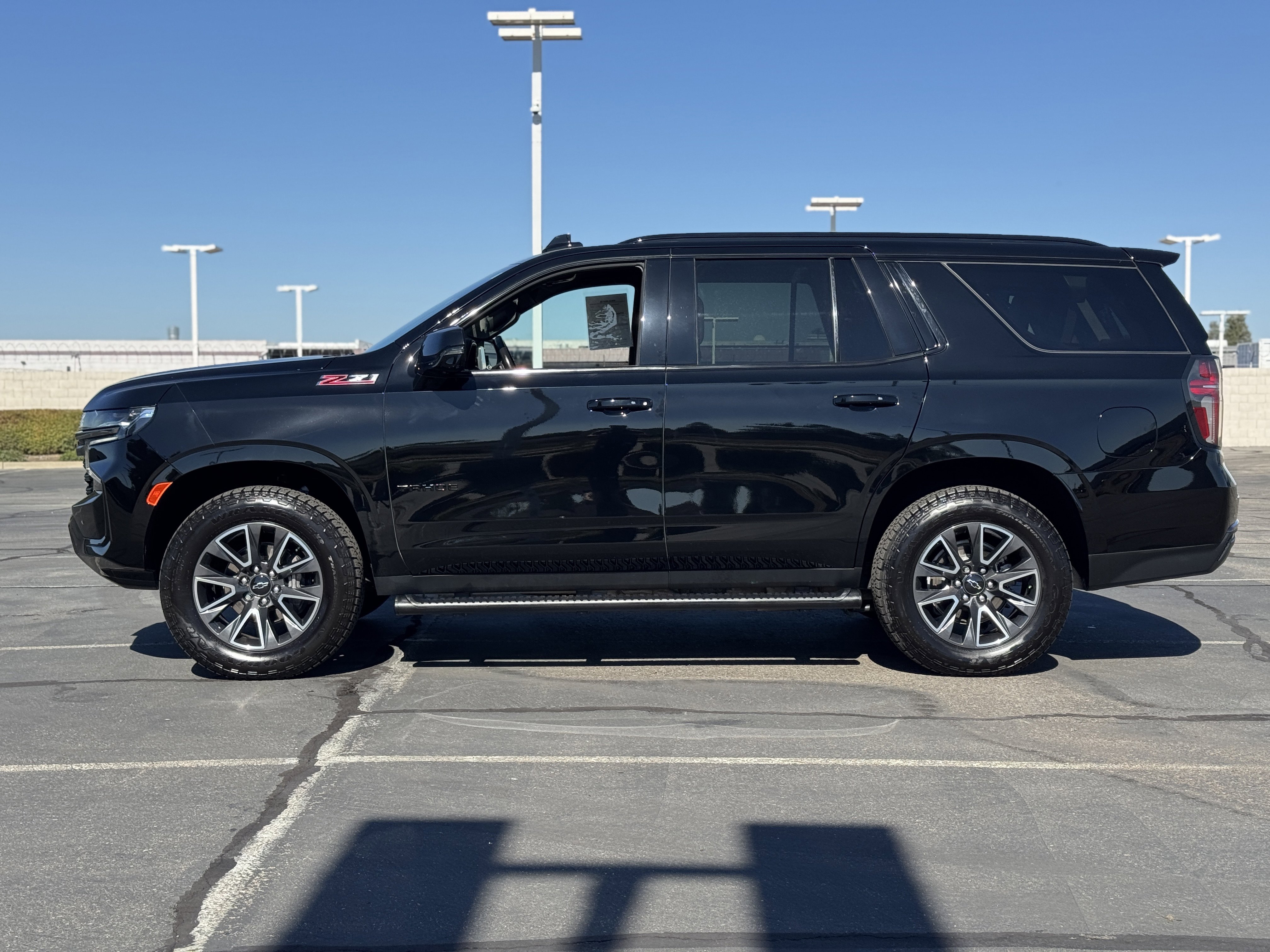 Certified 2022 Chevrolet Tahoe Z71 w/ Luxury Package image 4