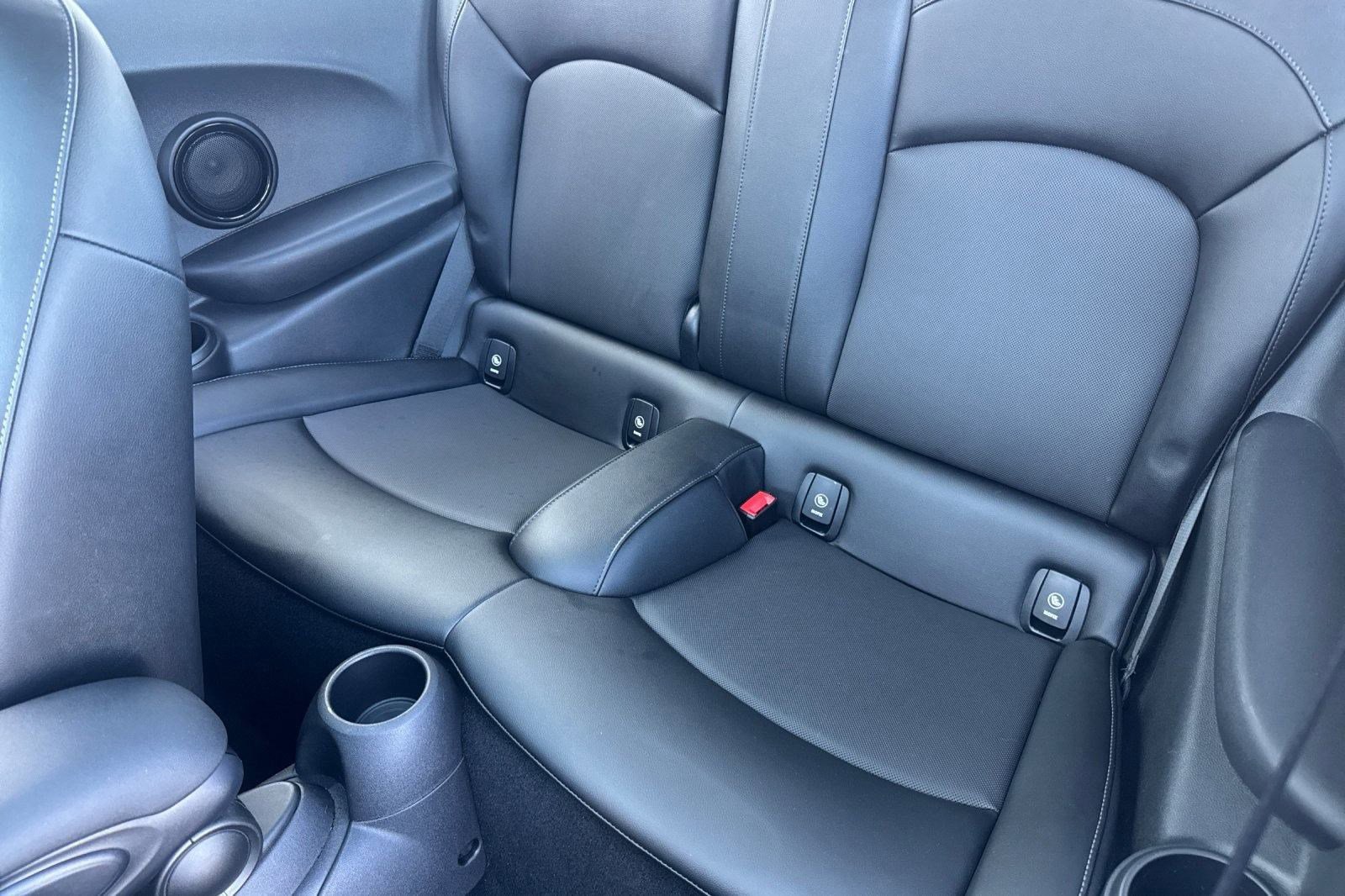 Used 2017 MINI Cooper 2-Door Hardtop image 25