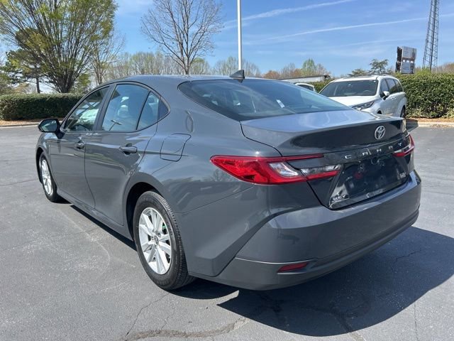 Used 2025 Toyota Camry LE image 9