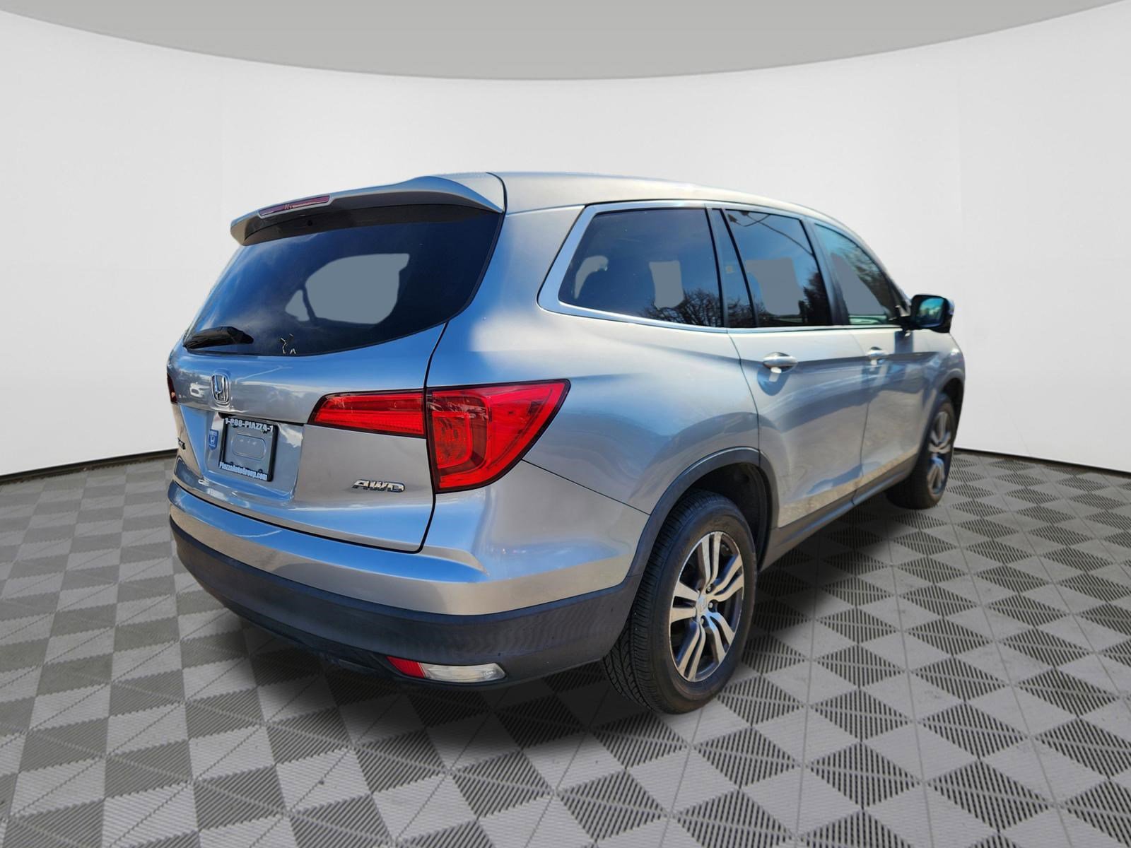 Used 2017 Honda Pilot EX-L image 4
