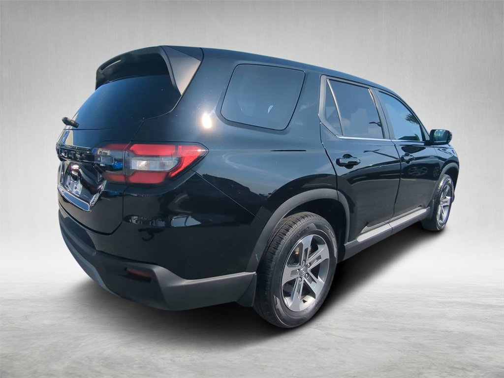 Used 2024 Honda Pilot EX-L image 3