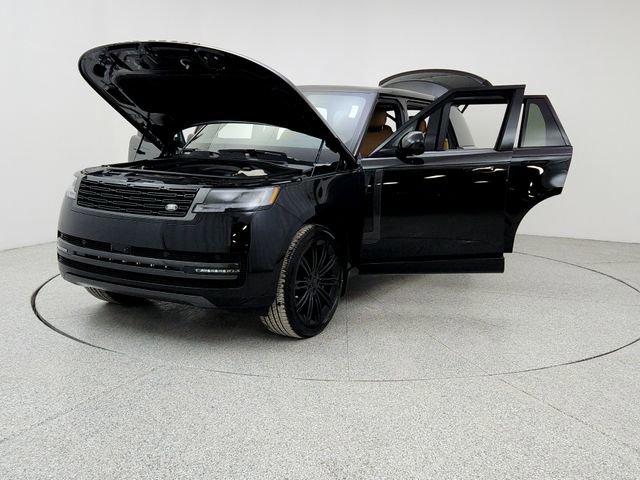 New 2026 Land Rover Range Rover Long Wheelbase SE AWD/4WD image 9