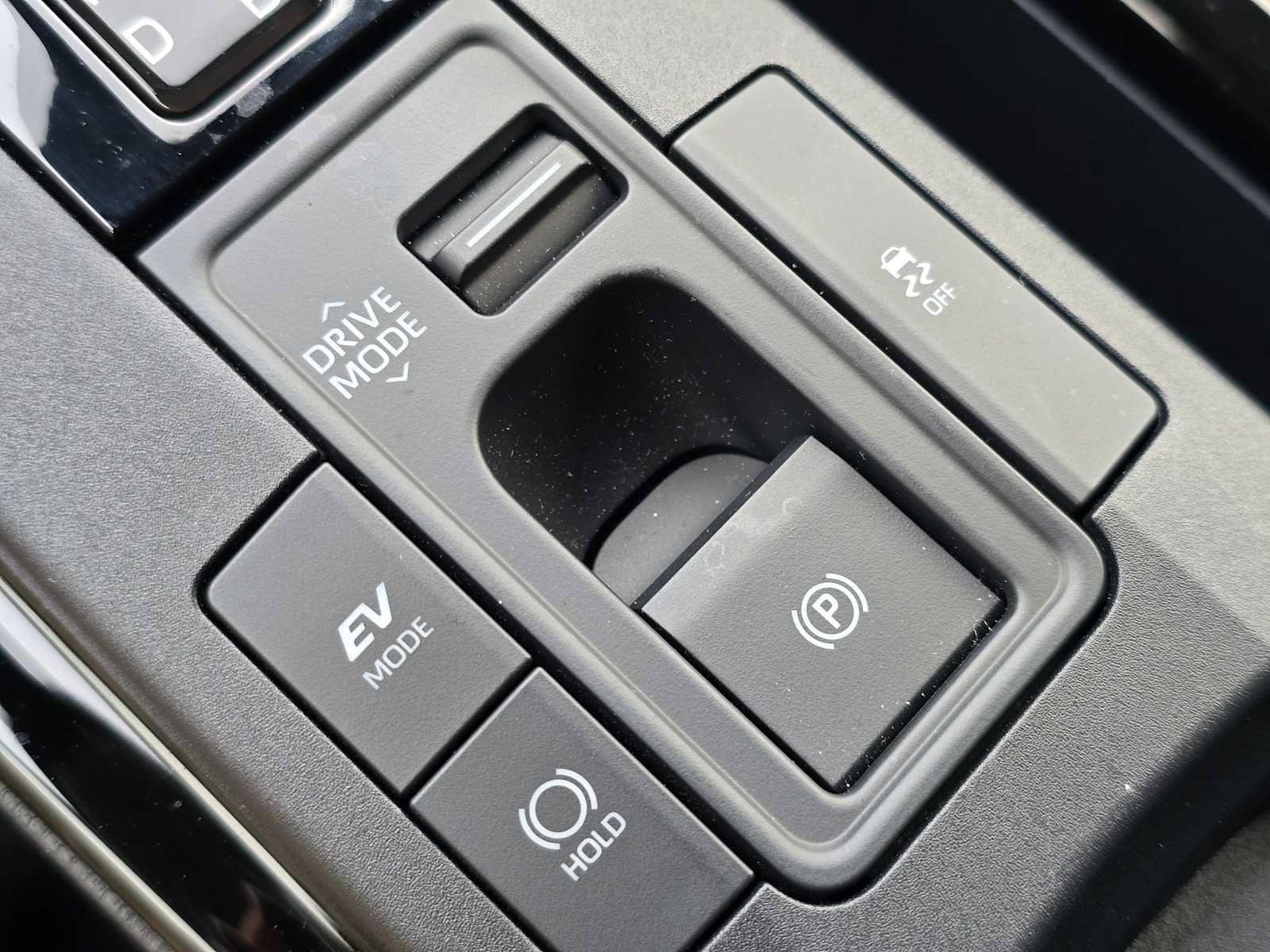 Used 2026 Toyota Prius LE image 30