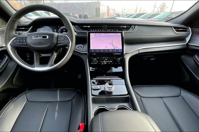 New 2025 Jeep Grand Cherokee Limited w/ Black Appearance Package image 6