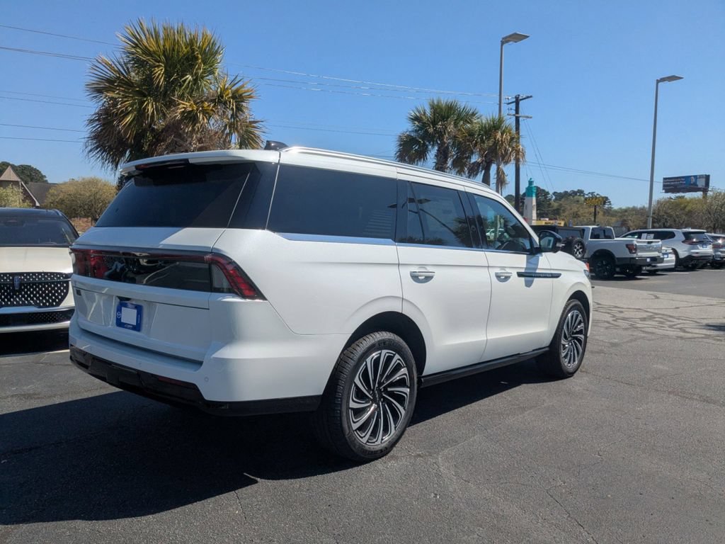 New 2026 Lincoln Navigator Black Label AWD/4WD image 4