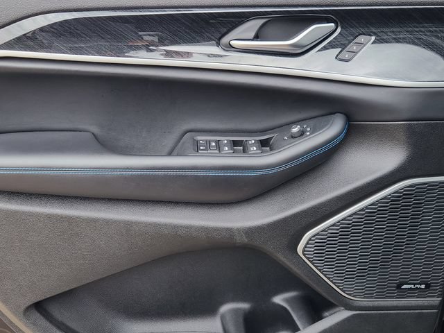 Certified 2023 Jeep Grand Cherokee Trailhawk w/ Advanced Protech Group II AWD/4WD image 23