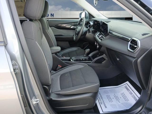 Used 2024 Chevrolet TrailBlazer LT FWD image 15