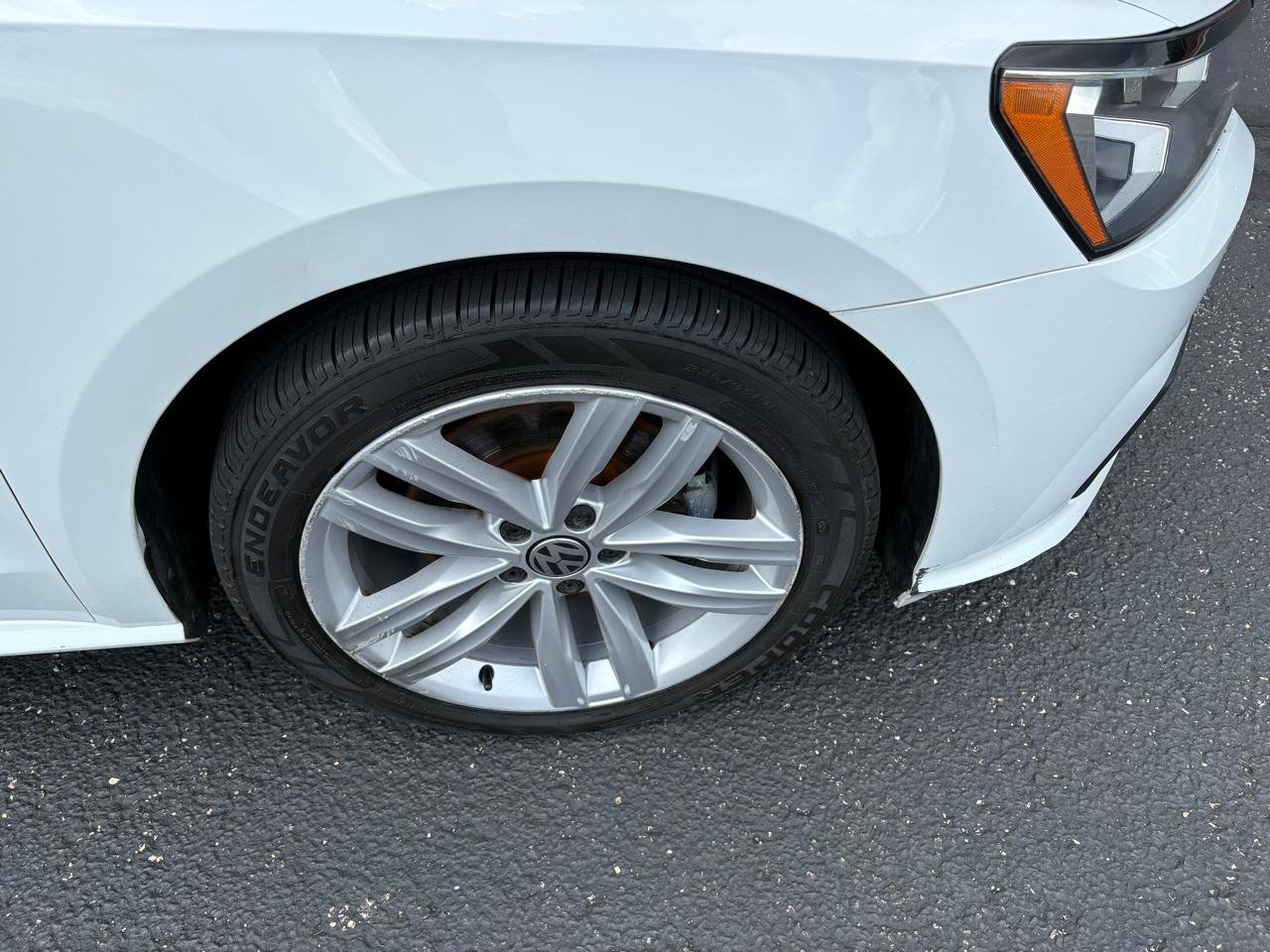 Used 2019 Volkswagen Passat 2.0T Wolfsburg FWD image 18